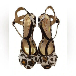 Poetic Licence Behave Yourself  Animal Canvas T Strap Wedge Peep Toe Size 39.5